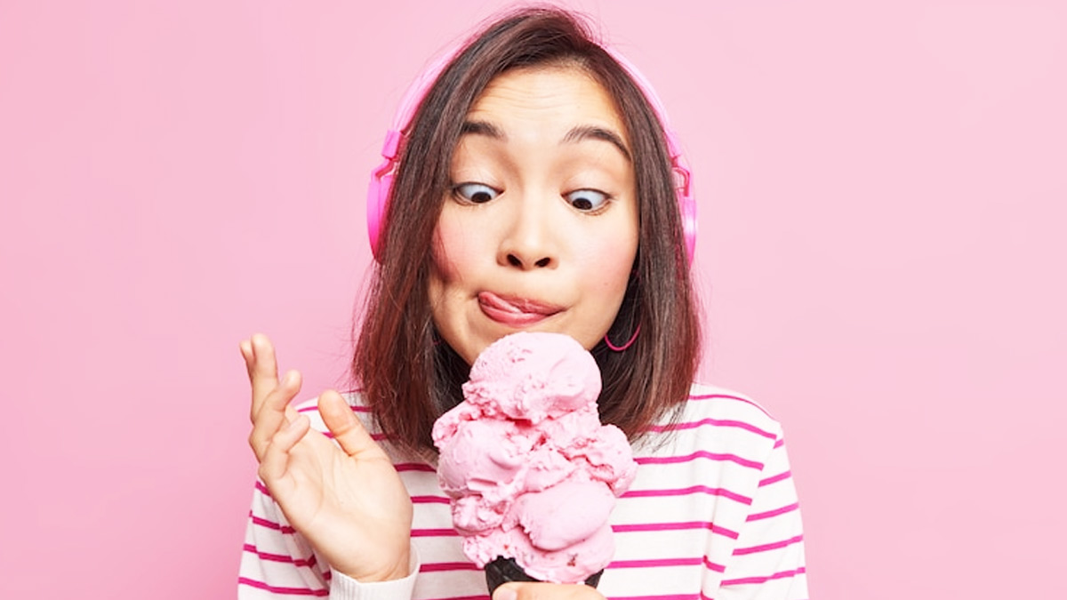 आइसक्रीम खाने से भी बढ़ सकता है वजन, जानें आइसक्रीम क्रेव‍िंग से बचने के तरीके