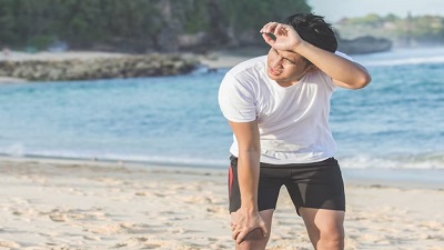 गर्मियों में हीट स्ट्रोक और डिहाइड्रेशन से बचने के लिए खाएं ये फ्रूट्स