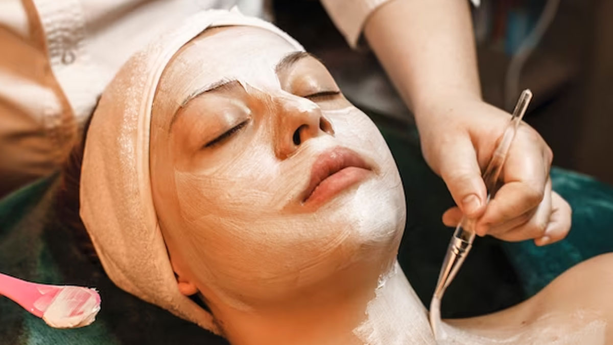 Homemade Raw Mango Face Packs For Healthy Skin in Hindi