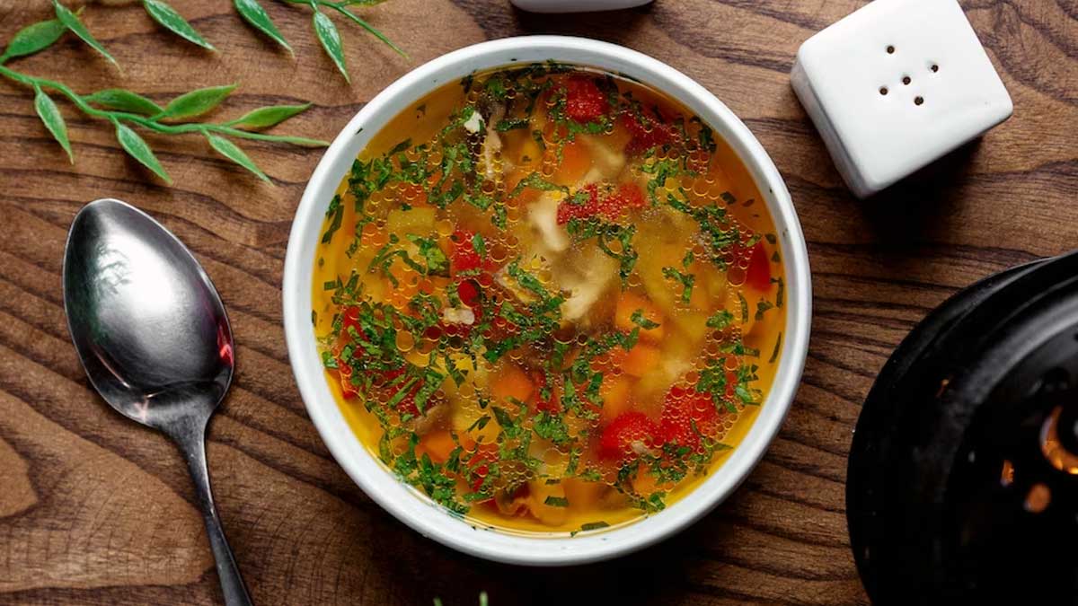 Detox-Turmeric-Lentil-Soup-ins