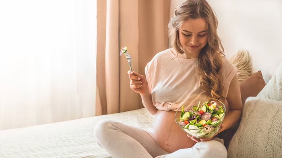 Pregnant-women-summer-health-care-tips-t