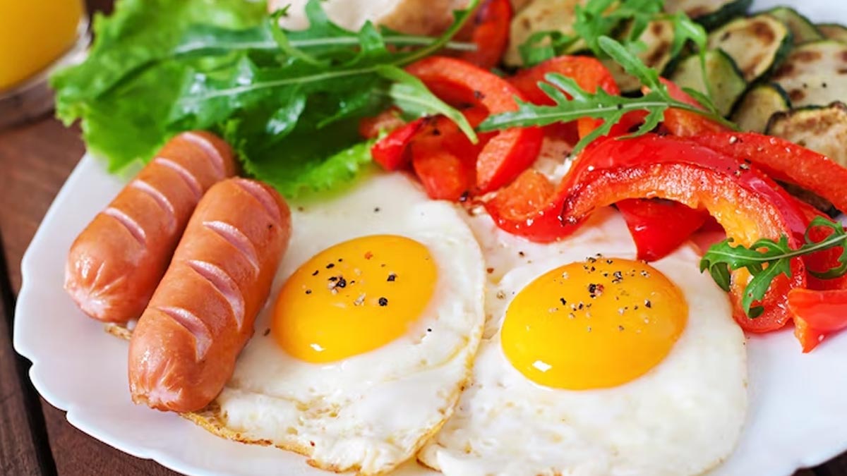 5 Healthy Ways You Can Incorporate Eggs In Your Breakfast