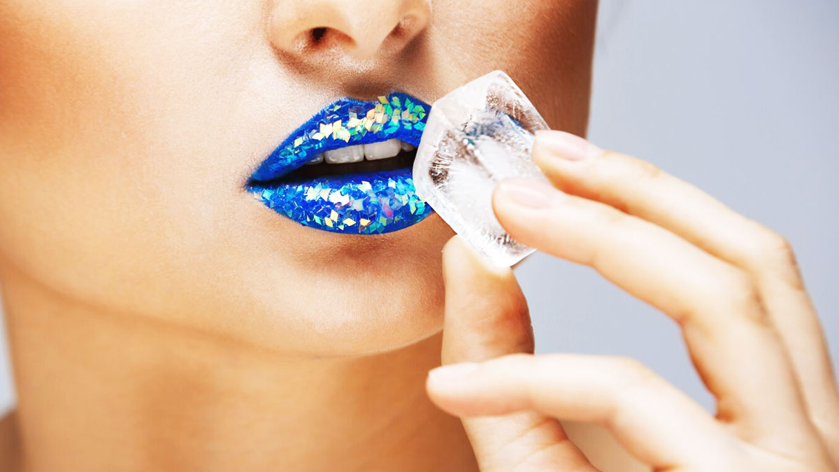 Benefits Of Applying Ice Cube On Lips