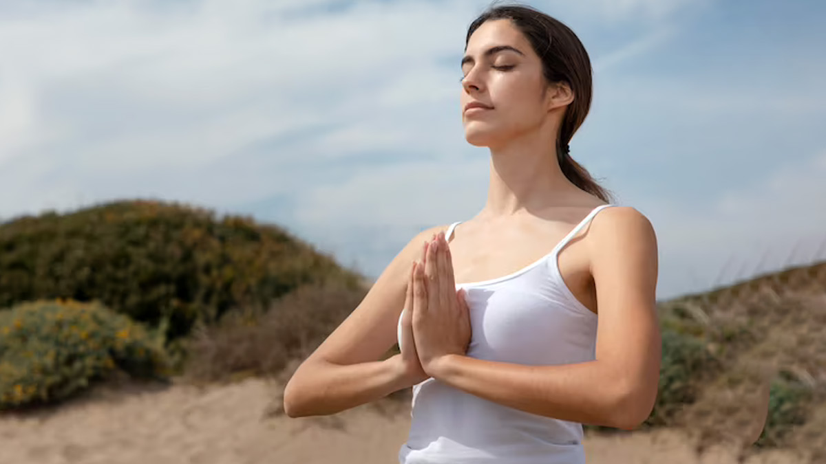 From Destressing To Improving Sleep: Here're Are 7 Benefits Of Deep Breathing & How To Practice It