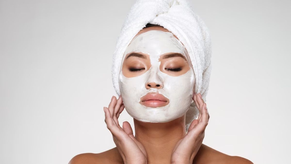 Moong Dal and Milk Face Pack Benefits