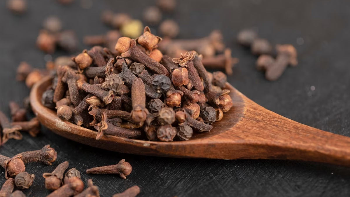 Ayurvedic-Herbs-For-Oral-Health