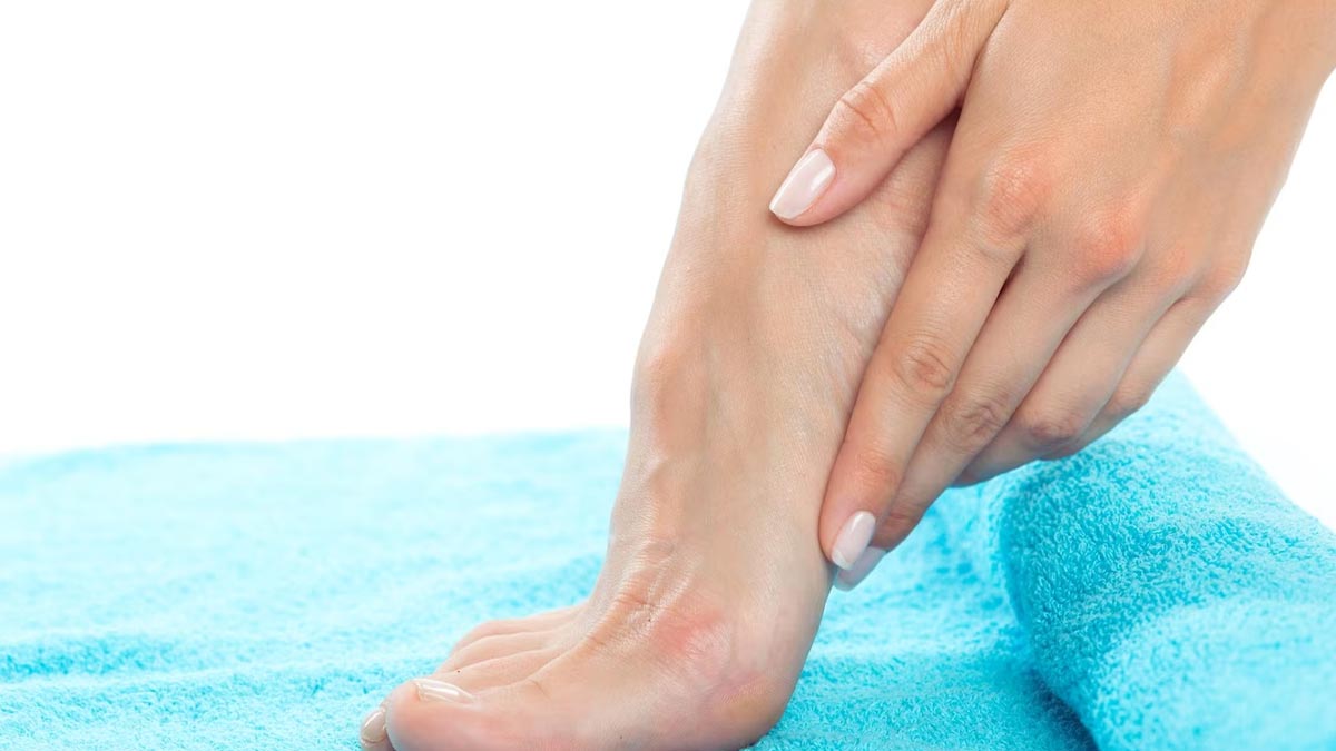 How To Avoid Hot, Sweaty Feet This Summer