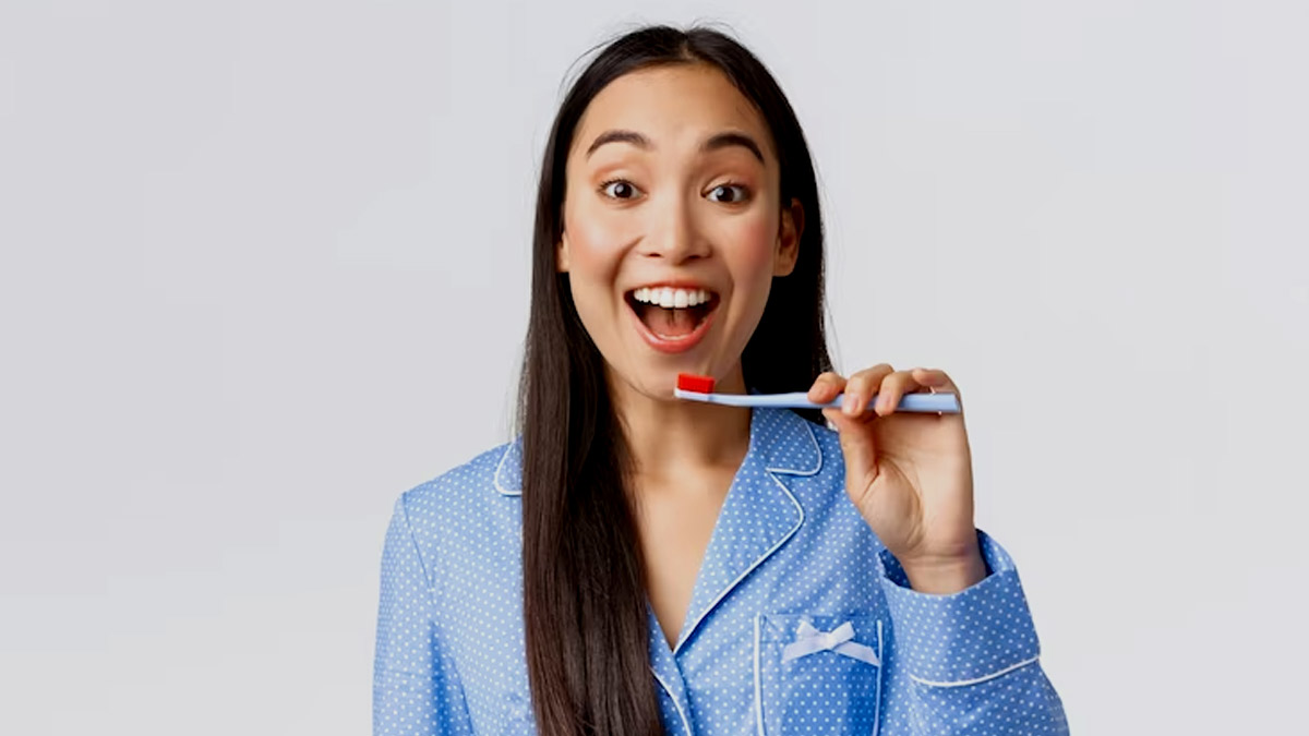 Dental Expert Answers Why You Should Brush Your Teeth Twice A Day