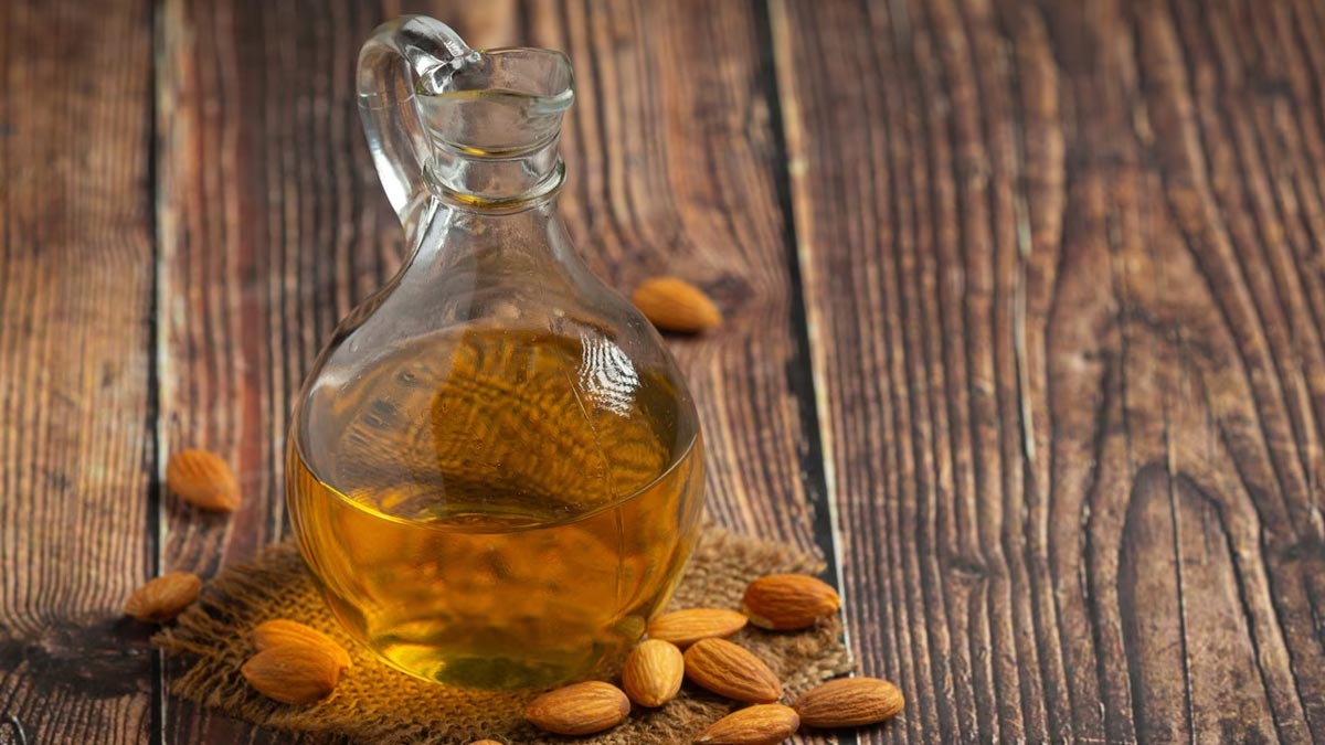how to use almond oil for stretch marks