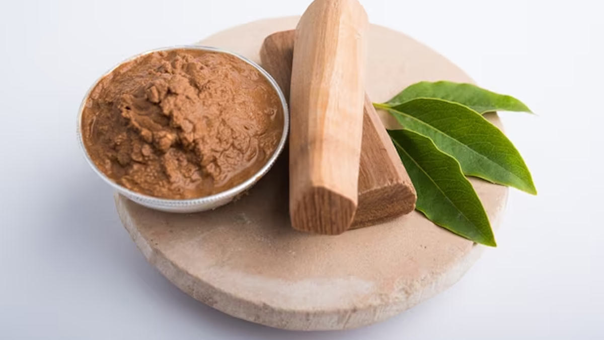 how to use chandan powder for tan removal