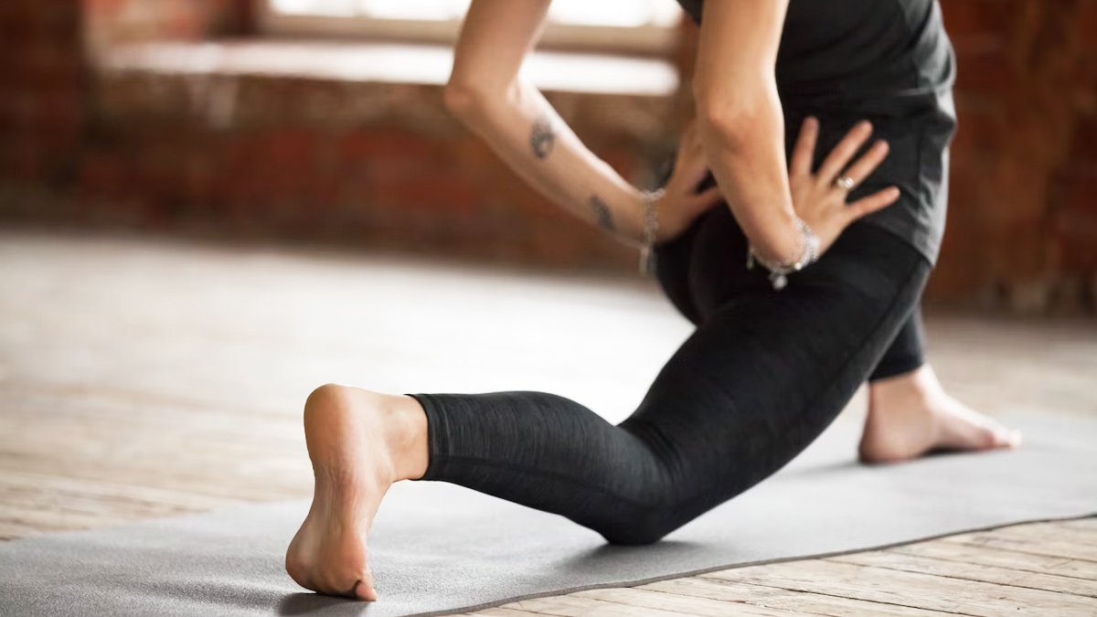 Yoga Poses for Stronger Legs in Hindi 