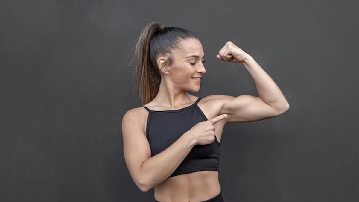 Watch 3 Minute Arm Workout: How to get Slim and Toned Arms in 3 Minutes