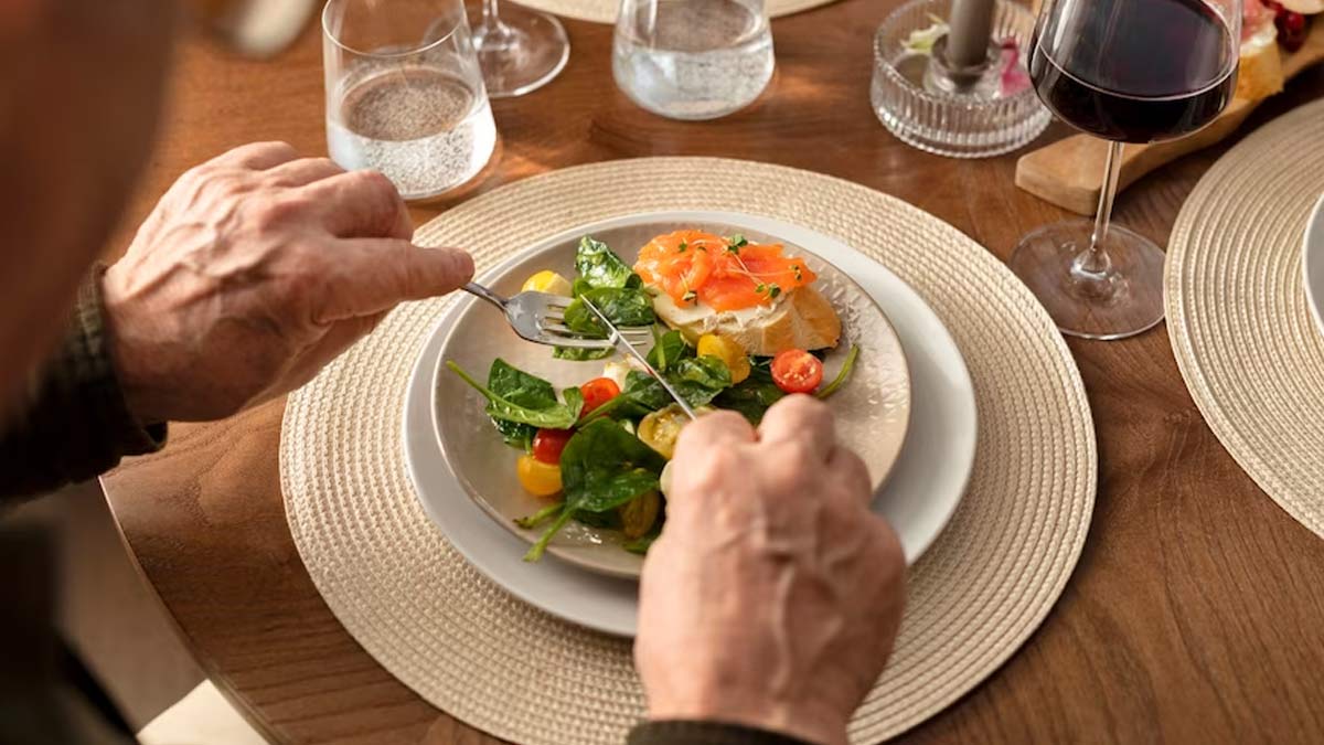 Say No To Late Night Dinner: Experts Explain Benefits Of Having Early Dinner