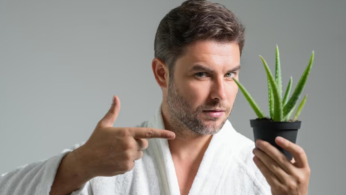 Aloe-Vera-Gel-For-Beard-Dandruff