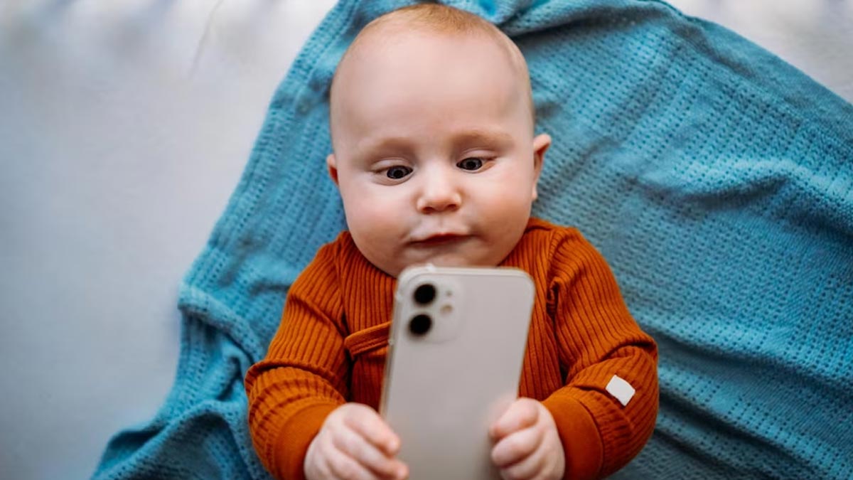 Screen Time Exposure At Age 1 Could Harm Baby's Development: Study