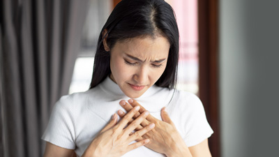 बार-बार डकार आने से परेशान थी 24 साल की महिला, जांच में निकला स्टेज-3 कोलन कैंसर, आप भी न करें नजरअंदाज
