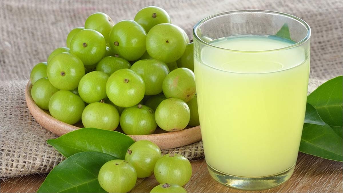 गिरते बाल, अच्छी स्किन, व सम्पूर्ण स्वास्थ्य के लिए अपनाएं Dabur Amla Juice, मिलता है बेहतरीन रिजल्ट