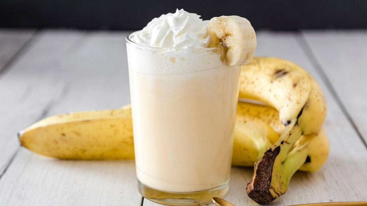 Love Banana Shakes And Smoothies? Expert Shares How Banana And Milk Is A Lethal Combination As Per Ayurveda
