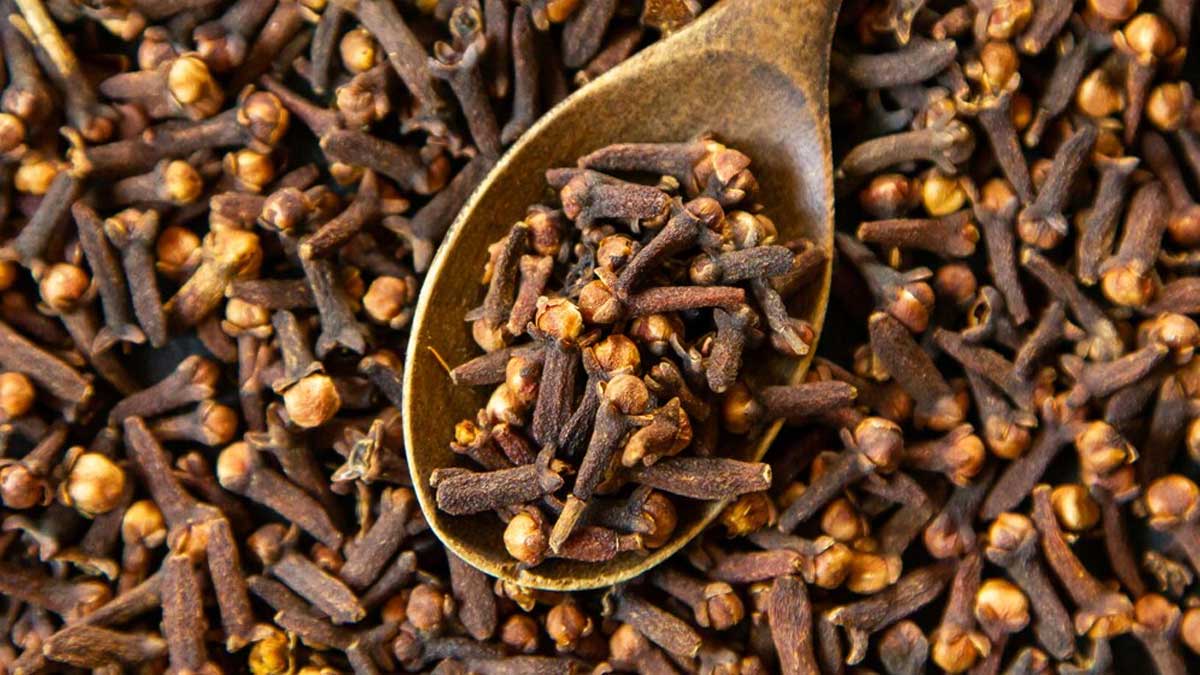 Clove Oil For Mouth Ulcers