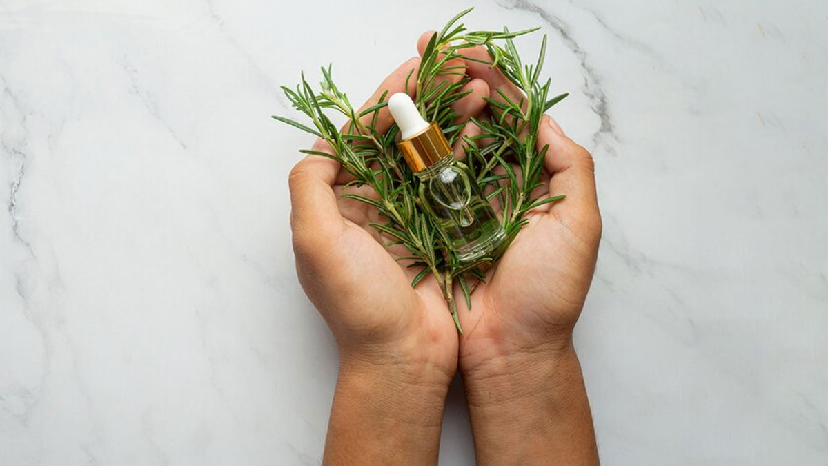 8 Effective Essential Oils To Deal With Wrinkles