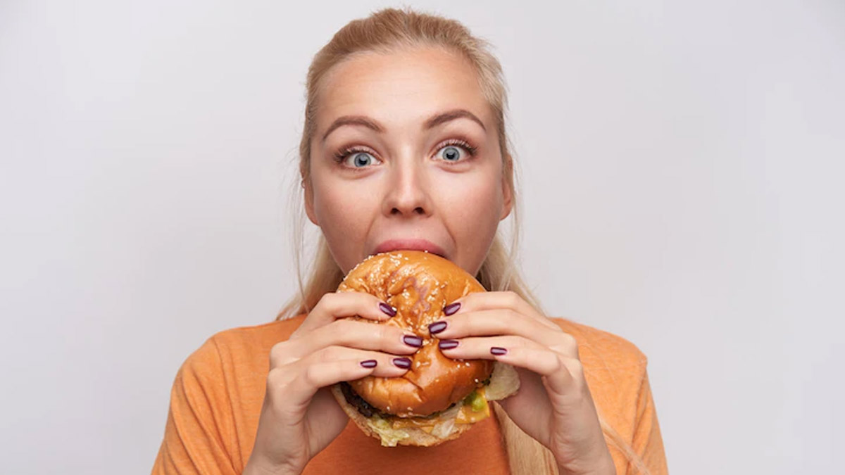 Quick tips to de bloat after overeating during christmas and new year holidays