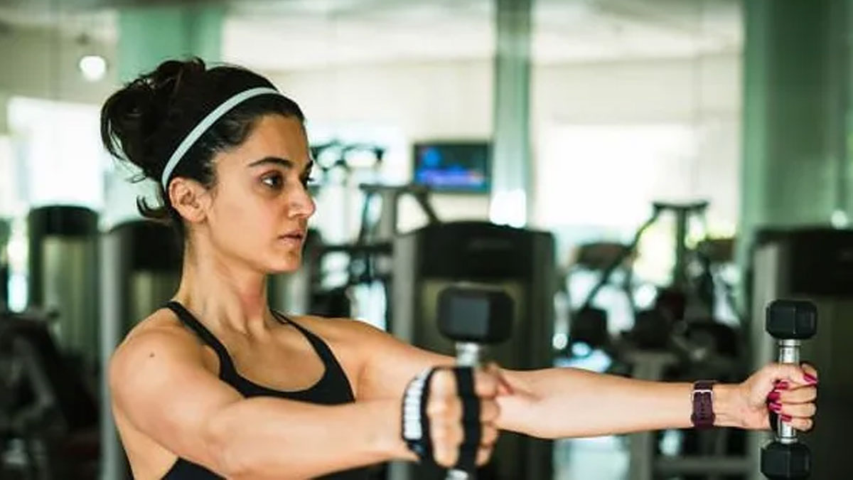 बेहद फिट दिखती हैं फिल्म Dunki की एक्ट्रेस तापसी पन्नू, जानें उनका फिटनेस सीक्रेट और डाइट प्लान 