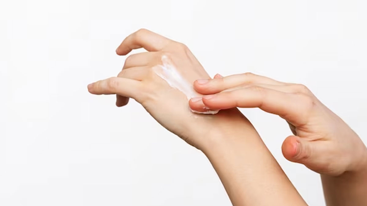 Skin Care Tips During Winter In Hindi