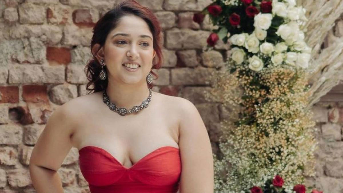 बेहद फिट दिखती हैं एक्ट्रेस इरा खान, जानें उनका फिटनेस सीक्रेट और डाइट प्लान 