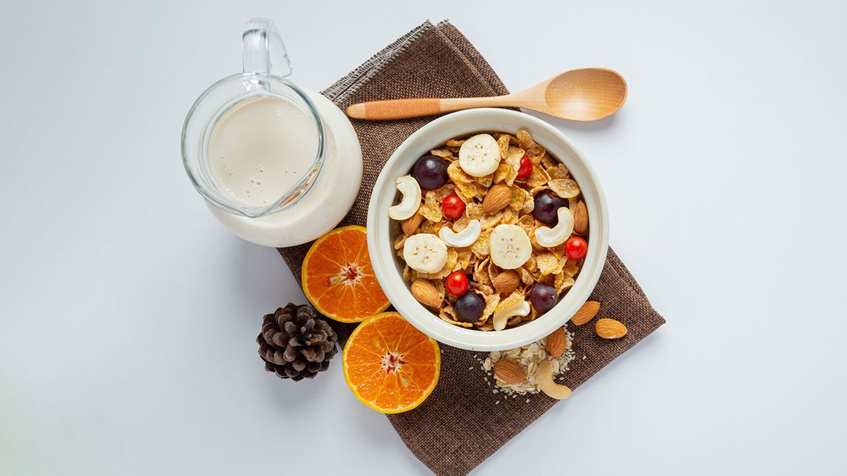 What To Eat After Breakfast In Hindi