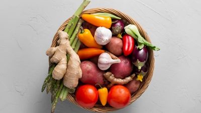 कोलेस्ट्रॉल कम करने के लिए करें इन इंडियन फूड्स का सेवन, मिलेंगे जबरदस्त फायदे