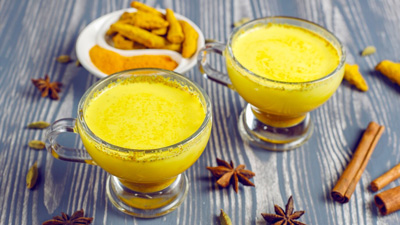 Turmeric Milk Before Sleeping Benefits in hindi