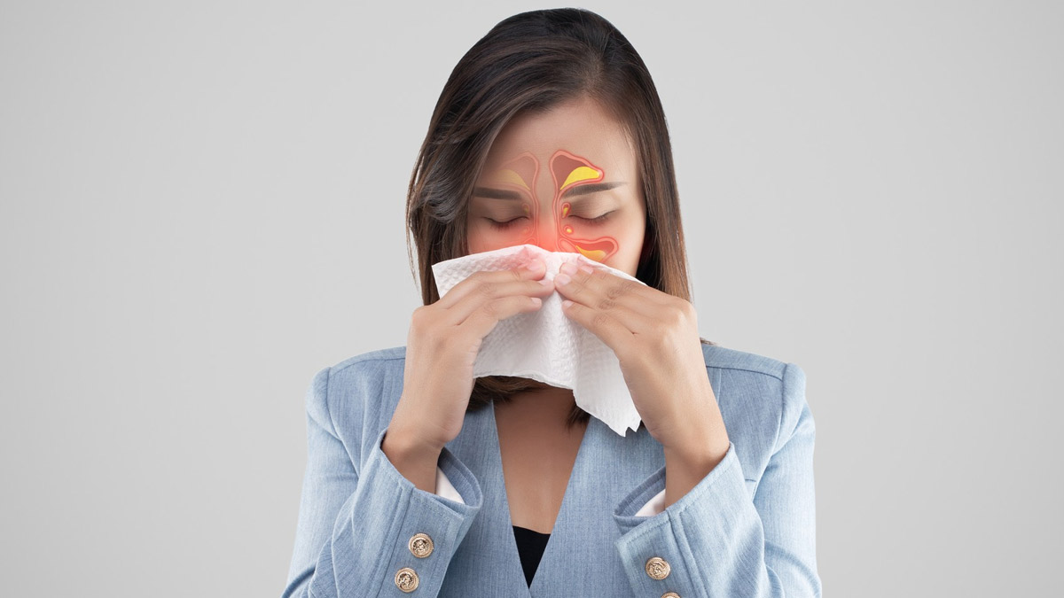 Is Your Nose Constantly Blocked But Have No Cold? Doctor Explains The Problem