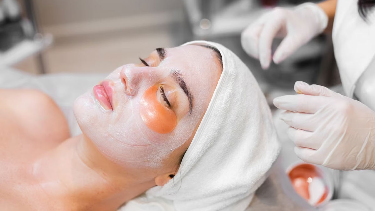 Besan Face Pack To Remove Skin Tanning In Hindi