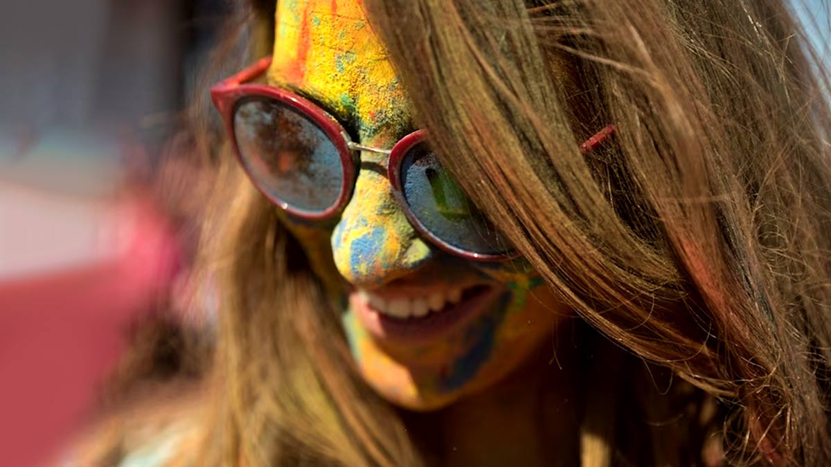 Holi Skin Care: Here's How You Can Protect Your Skin From Holi Colours