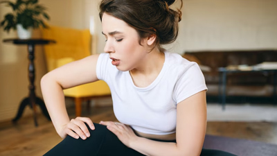 सी-सेक्‍शन डि‍लीवरी के बाद घुटनों में दर्द क्‍यों होता है? डॉक्‍टर से जानें कारण और इलाज 