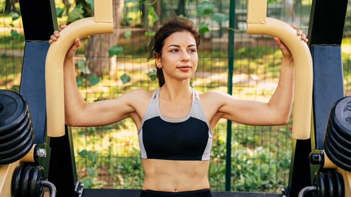 Upper Body Workout For Women: 5 Exercises To Try