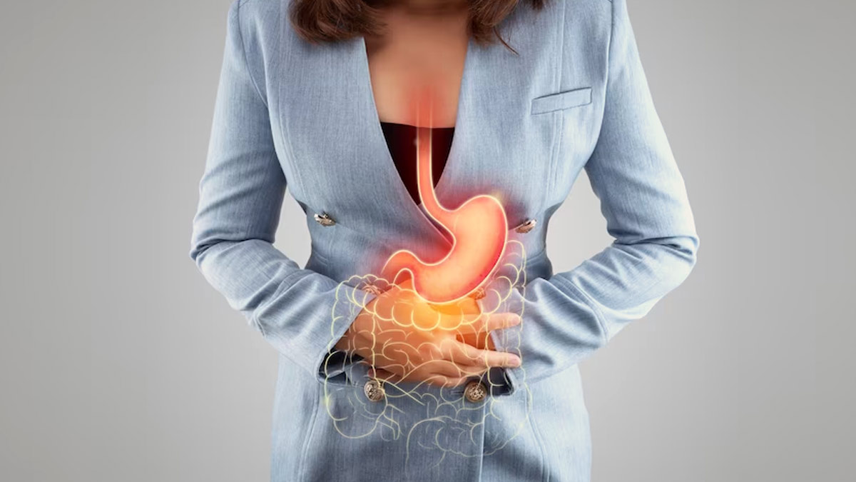 Gastrointestinal Cancers: Causes, Symptoms, & Treatments, Expert Explains 