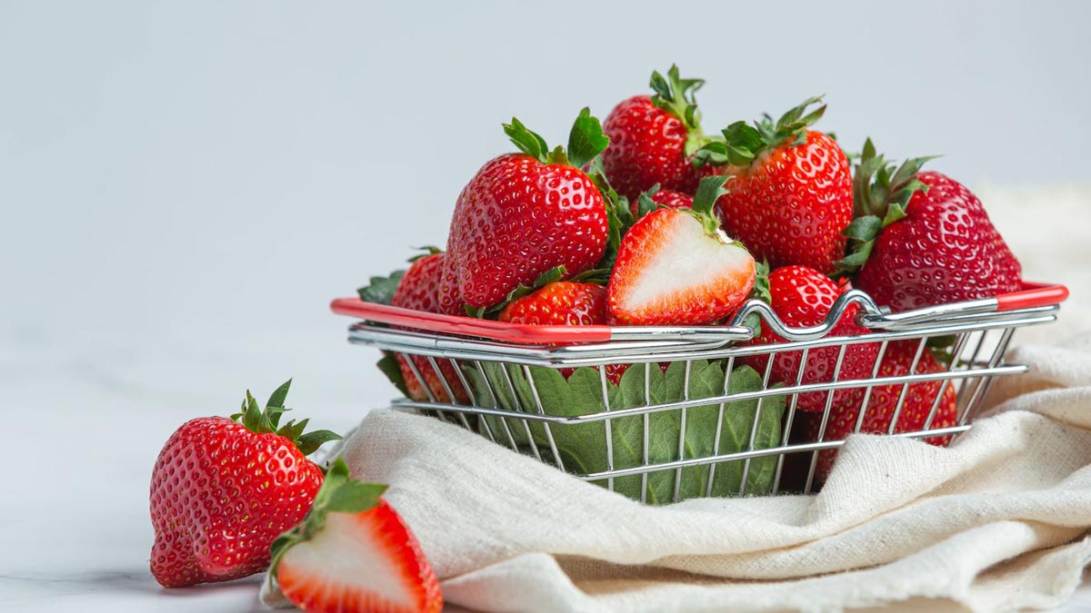 Ways Strawberries Are Good For Your Eye Health