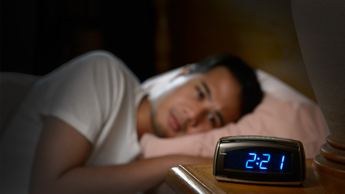 नींद बर्बाद कर सकती हैं आपकी ये 5 आदतें, हो सकते हैं अनिद्रा का शिकार
