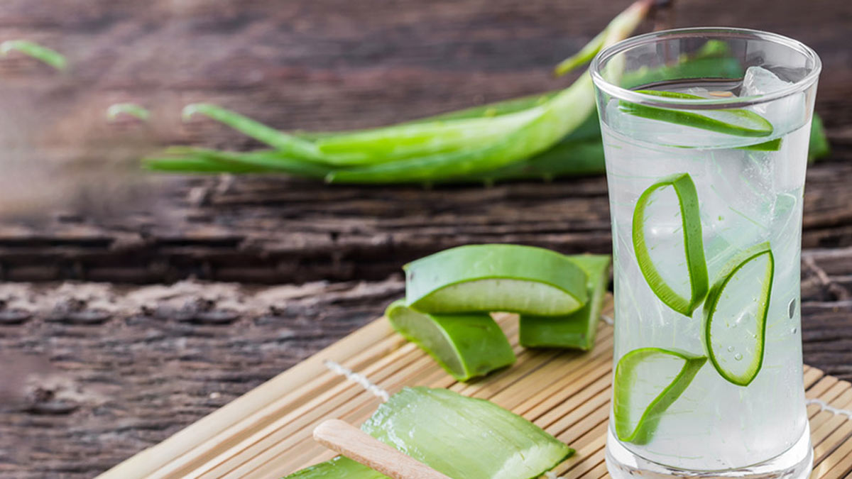 aloe vera juice drink for smooth shiny hair