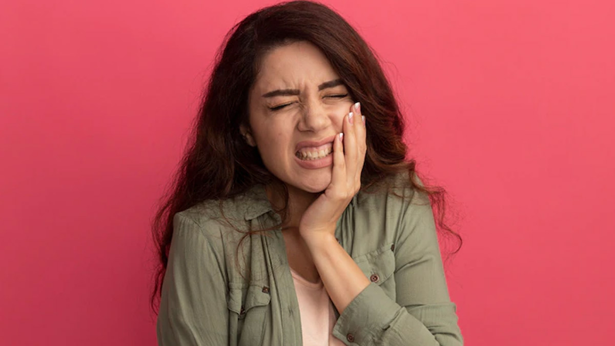 What Is Dry Socket Condition After Tooth Extraction, Dentist Explains