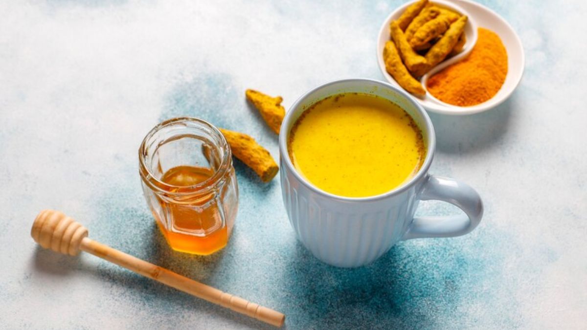 how-to-make-turmeric-milk-for