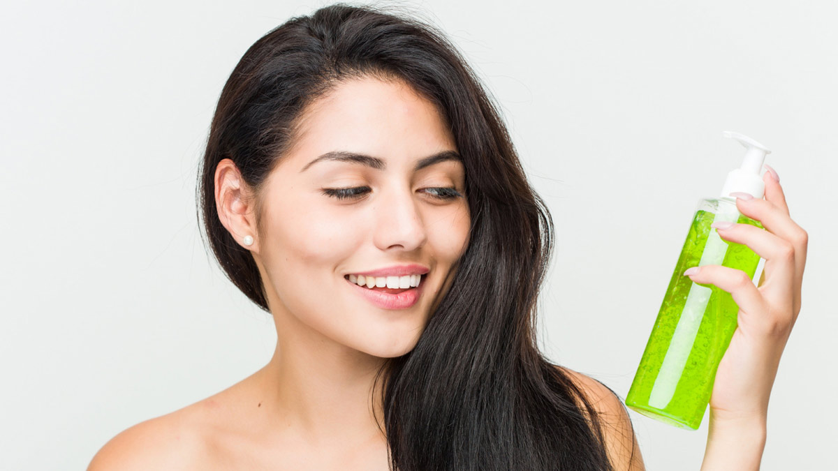 hair oiling for silky and shiny hair