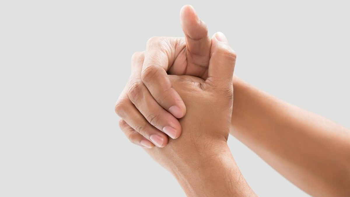 Is Cracking Knuckles Good Or Bad?