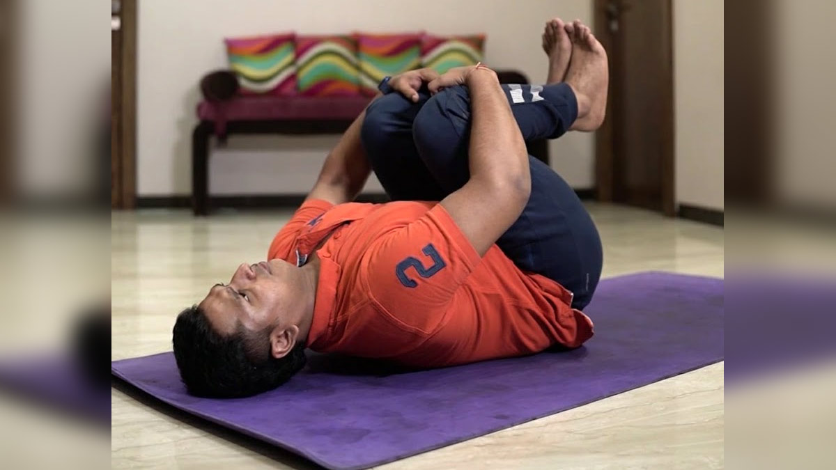 Double Knee Stretch