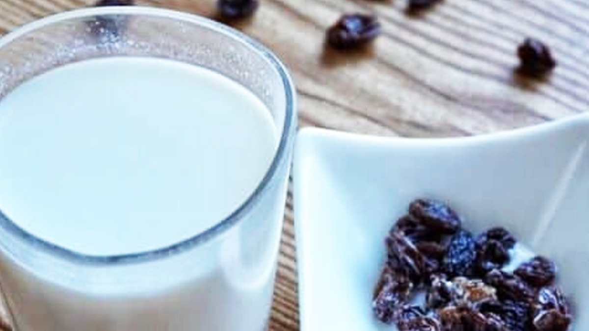 kali kishmish with milk 