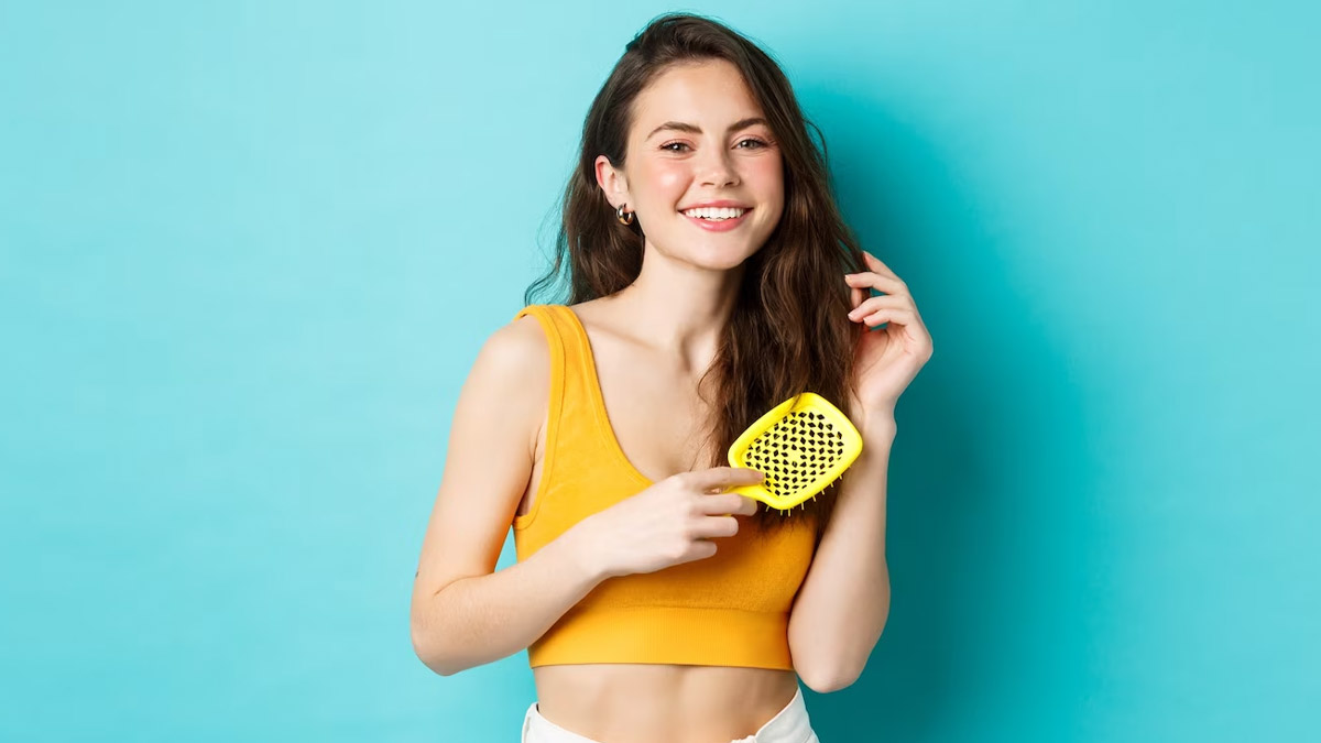 Use Wider Teeth Comb During Monsoon