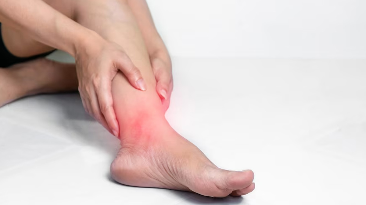 Possible Causes Of Calf Cramps At Night | OnlyMyHealth