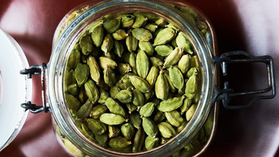 क्‍या इलायची खाने से दूर होती है एंग्‍जाइटी? एक्‍सपर्ट से जानें