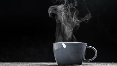 क्‍या आप भी पीते हैं ज्यादा गर्म पानी, चाय या कॉफी, तो जान लें इससे होने वाले नुकसान 